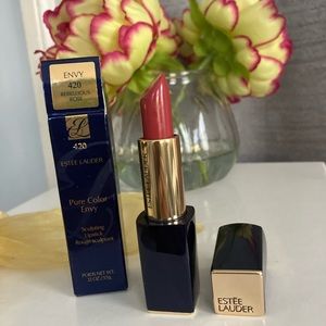 Brand new EL pure color envy sculpting lipstick